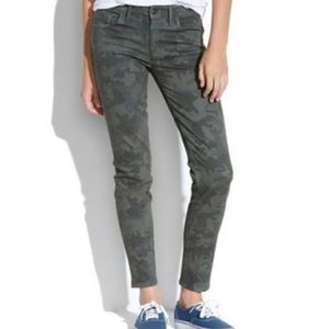Madewell Camouflage Skinny Skinny Ankle Jeans